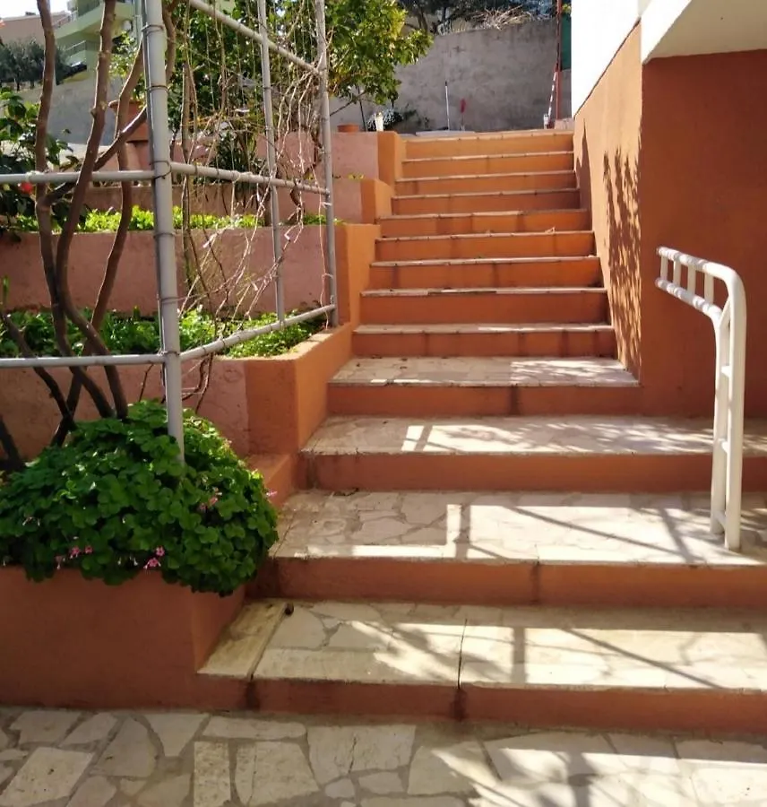 Apartments Lucija Trogir 0*,